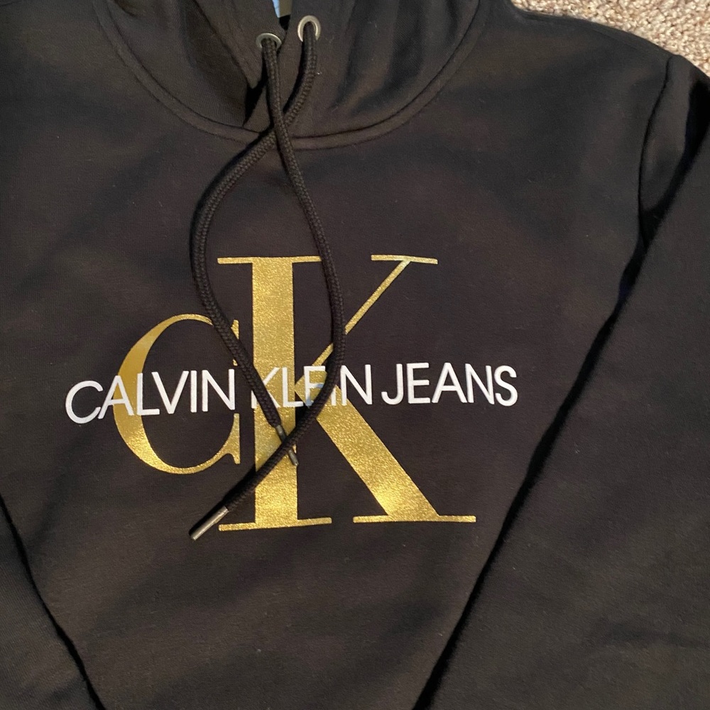 Calvin Klein Black and Gold hoodie - Picture 3 of 3